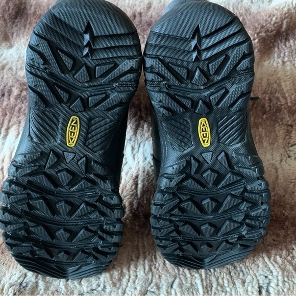 Keen Greta Tall Winter Hiking Boots - Picture 9 of 11